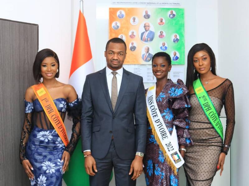 Marlène Kouassi Kany, Miss CI 2022, offre une école de 6 classes à Aboisso grâce aux Fondations LONACI ET COMICI