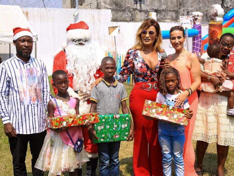 Noël 2022 Nina Bley prend l’engagement de « scolariser à vie 4 enfants de deux défunts journalistes culturels »  