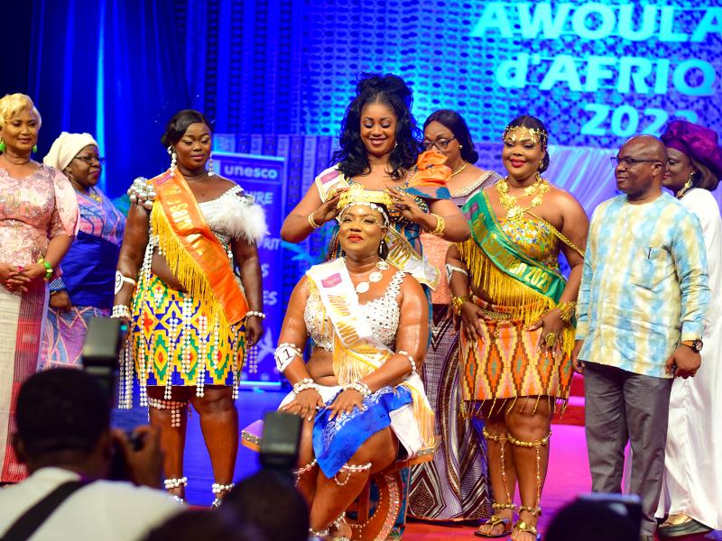 Mlle ABOYA Koua Constance Armelle, nouvelle Reine Awoulaba de Côte d'Ivoire 2023