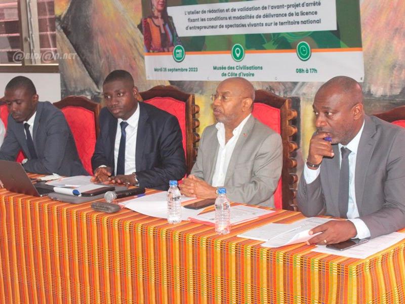 Les Promoteurs de Spectacles se Réunissent pour Élaborer un Cadre Juridique de Référence au Musée des Civilisations de Côte d'Ivoire