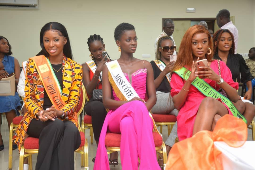 DIMBOKRO / ACCUEIL DE PRINCESSES POUR MISS CI 2022 ET SES DAUPHINES