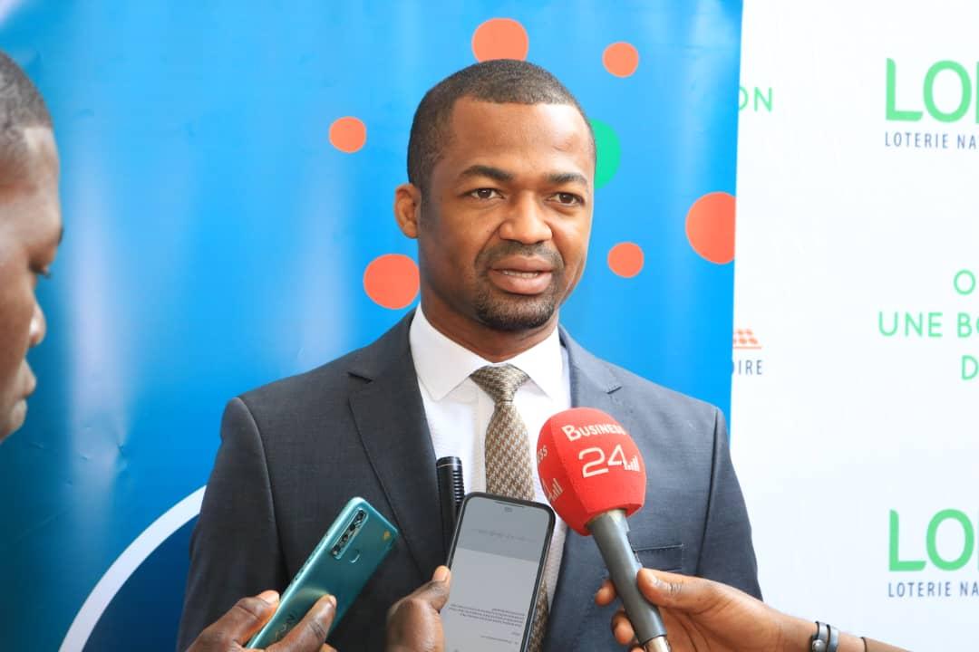 Marlène Kouassi Kany, Miss CI 2022, offre une école de 6 classes à Aboisso grâce aux Fondations LONACI ET COMICI