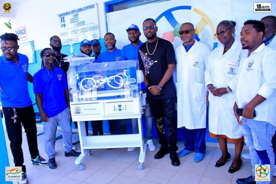 Kedjevara célèbre son anniversaire en faisant des dons à l'hôpital général de Port-Bouet