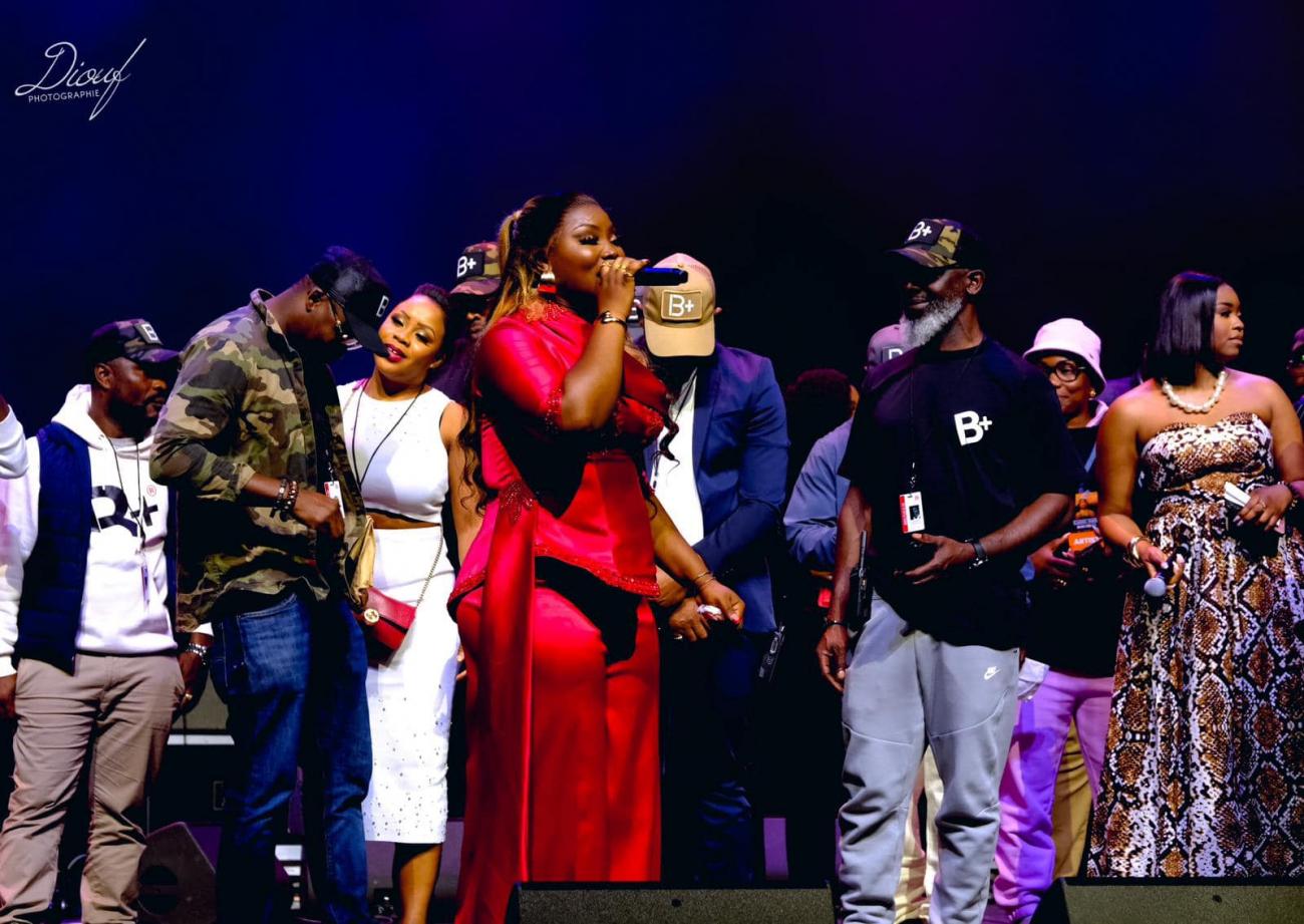 Roselyne Layo au Casino de paris