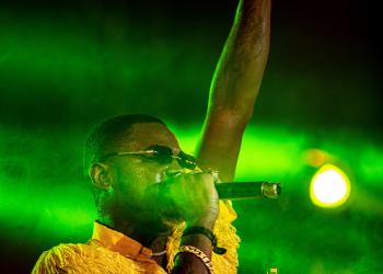 PRESTATION D’ARIEL SHENEY AU FEMUA 13