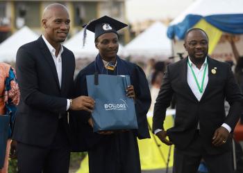 Éducation : Abidjan terminal distingue les meilleurs bacheliers de la commune de Port-Bouët